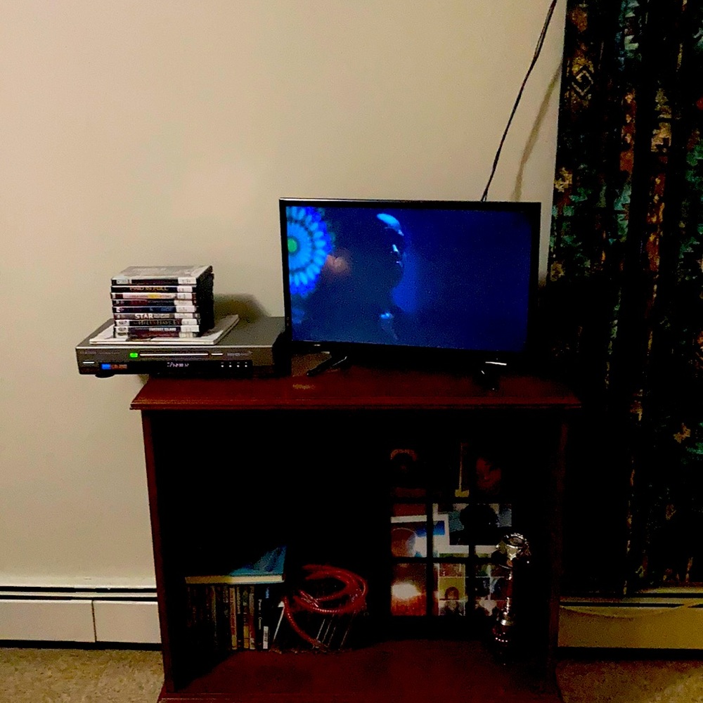 Tv/ stand mossy oak stand with an thirty inch
